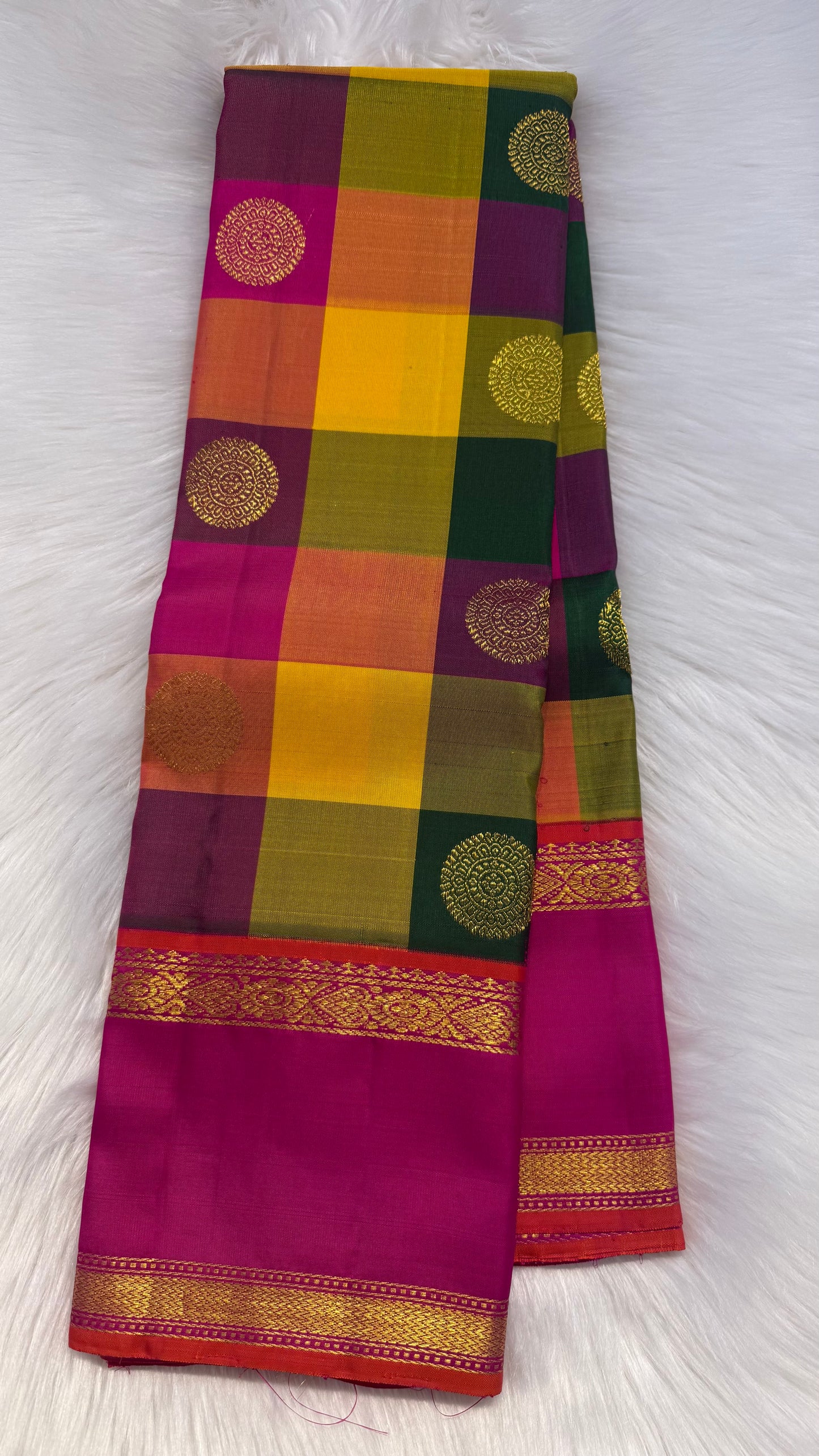 PAALUM PAZHAM KATTAM WITH CONTRAST PINK HANDLOOM KANCHIPURAM SILK SAREE (KSS290)