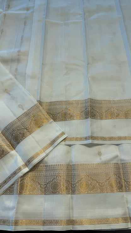 WHITE GOLD ZARI HANDLOOM KANCHIPURAM SILK SAREE (KSS472)