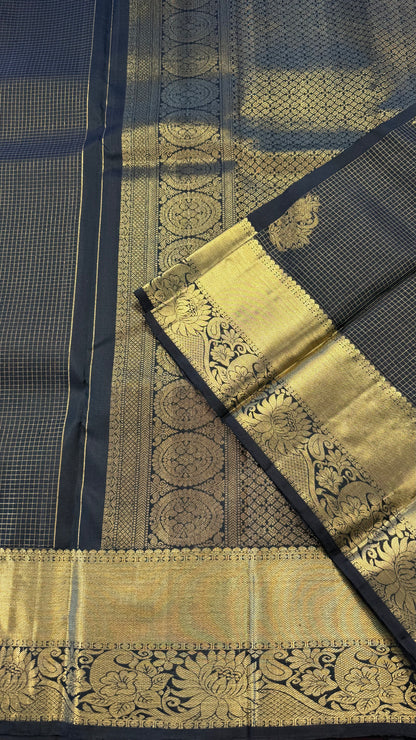 GREEN CHECKED GOLD ZARI HANDLOOM KANICHIPURAM SILK SAREE (KSS421)