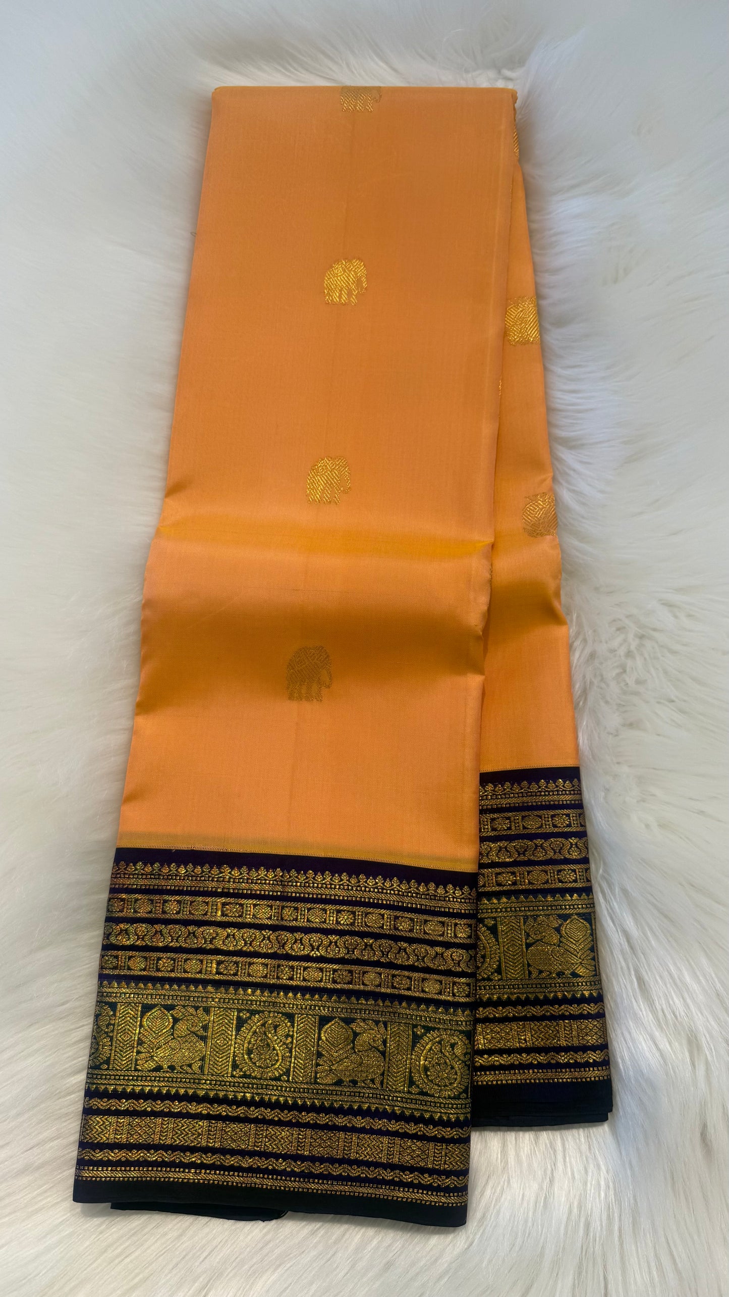 PEACH WITH CONTRAST PURPLE GOLD ZARI HANDLOOM KANCHIPURAM SILK SAREE (KSS464)