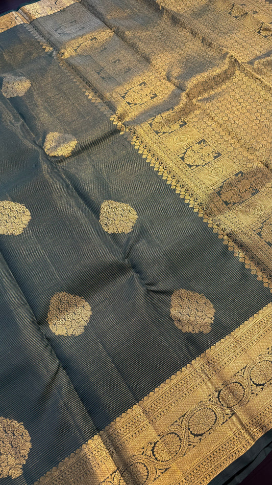 VAIRA OOSI GREEN HANDLOOM KANCHIPURAM SILK SAREE (KSS427)
