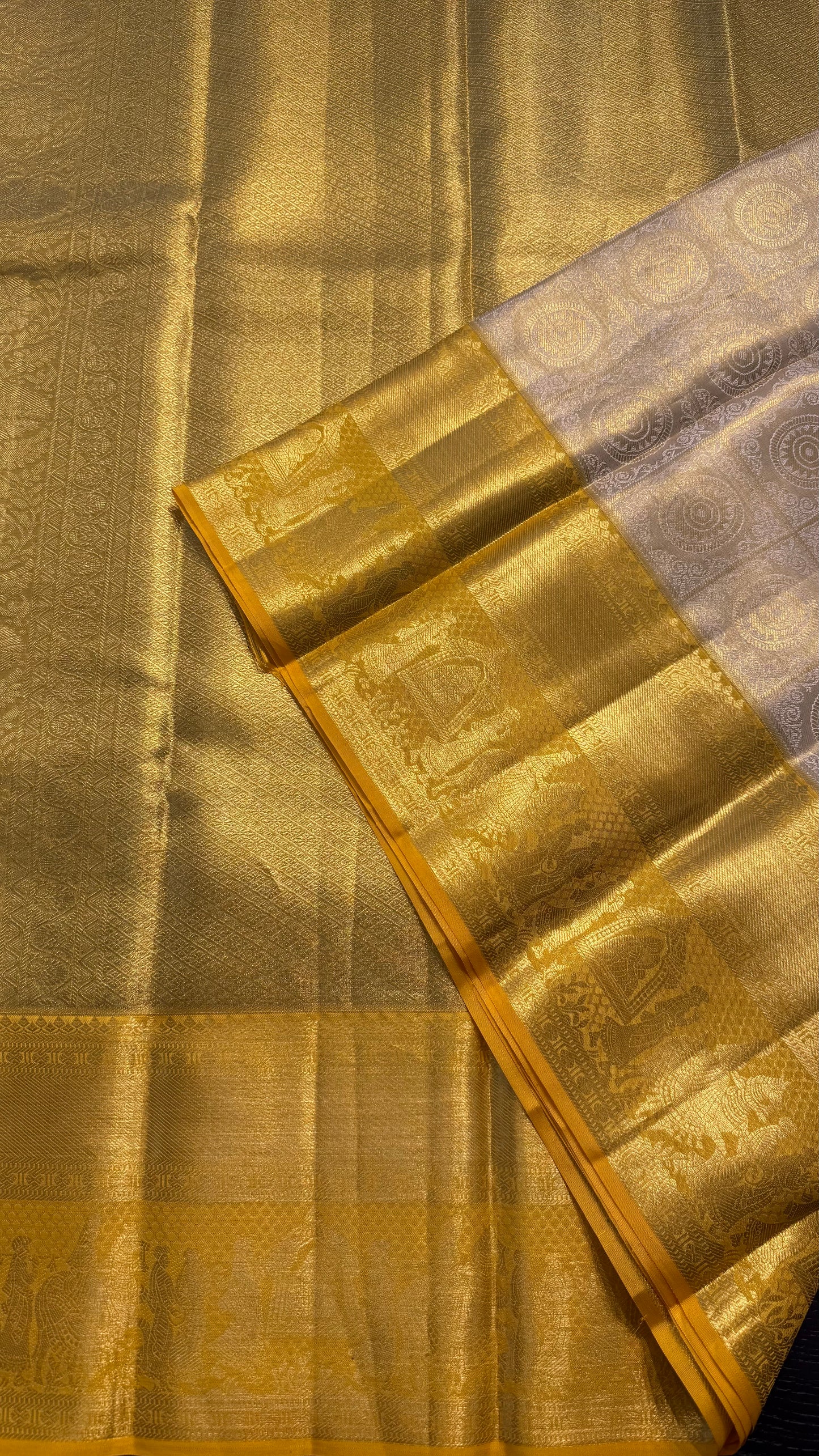 GOLDEN WITH CONTRAST MUSTARD FULL ZARI HANDLOOM KANCHIPURAM SILK SAREE (KSS443)