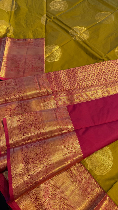 OLIVE WITH CONTRAST RED SILK KANICHIPURAM SILK SAREE (SSKS44)