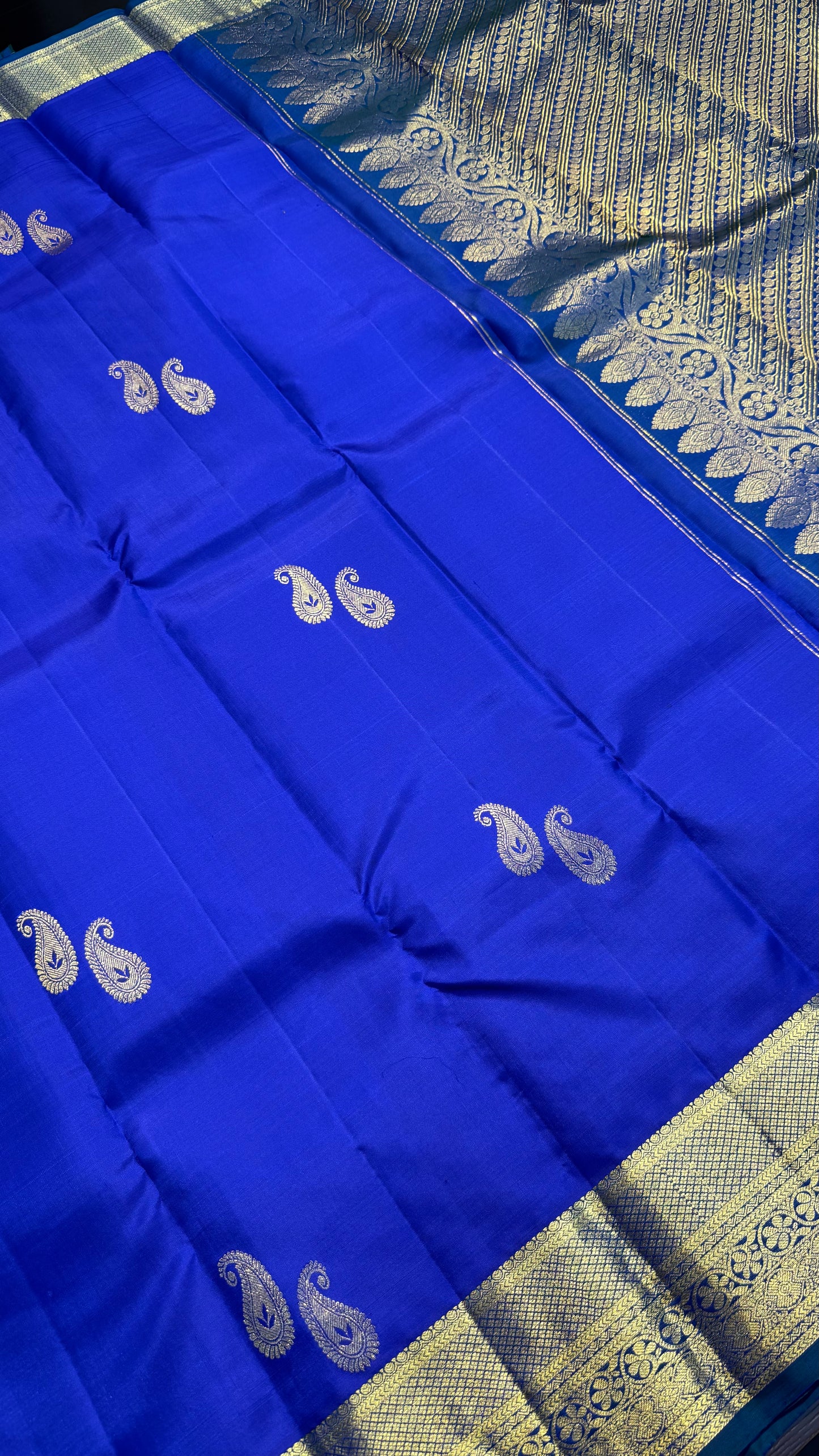 ROYAL BLUE WITH CONTRAST PEACOCK BLUE GOLD ZARI HANDLOOM KANCHIPURAM SILK SAREE (KSS369)