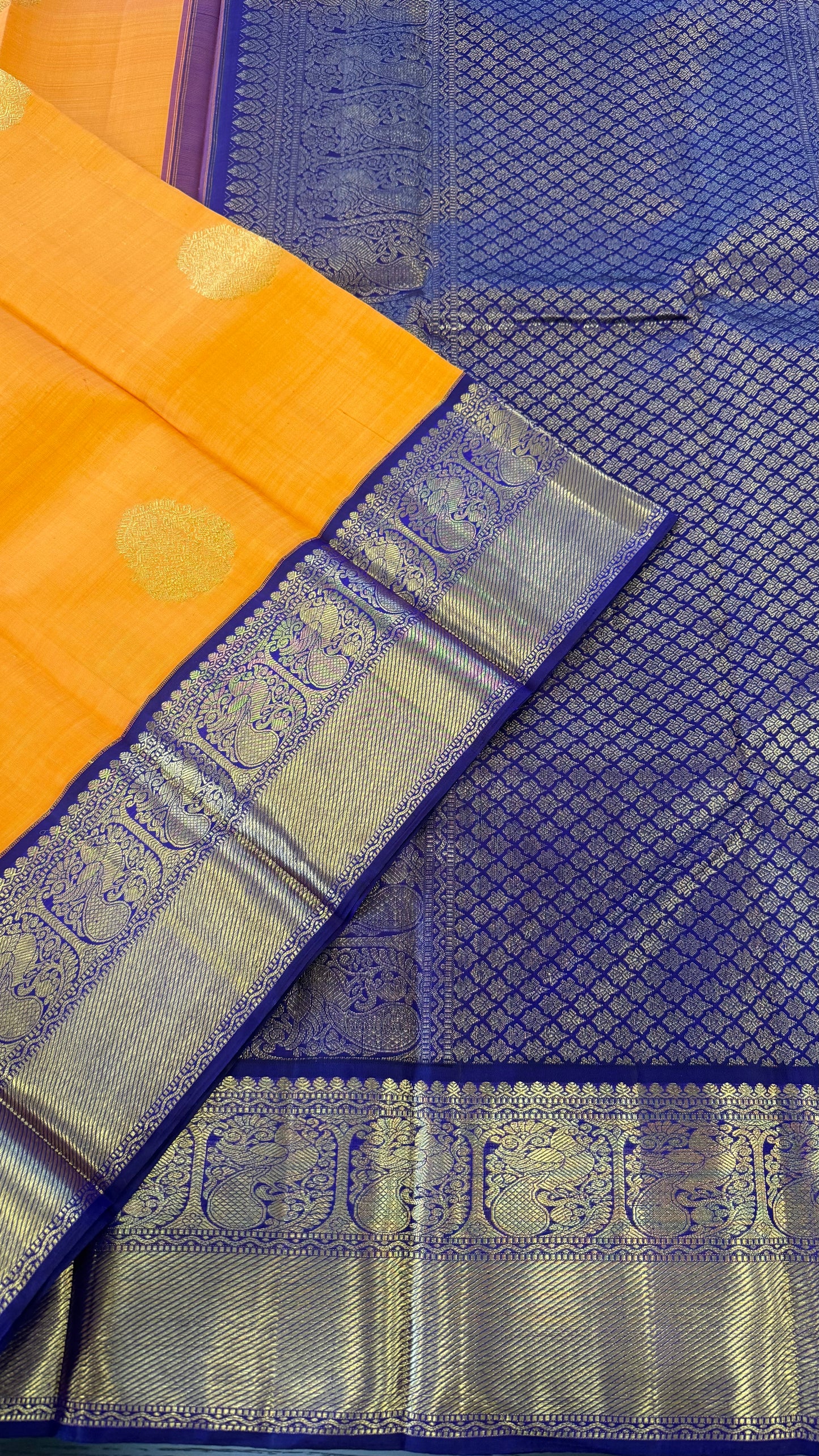 MANGO YELLOW WITH CONTRAST ROYAL PURPLE GOLD ZARI HANDLOOM KANICHIPURAM SILK SAREE (KSS102)