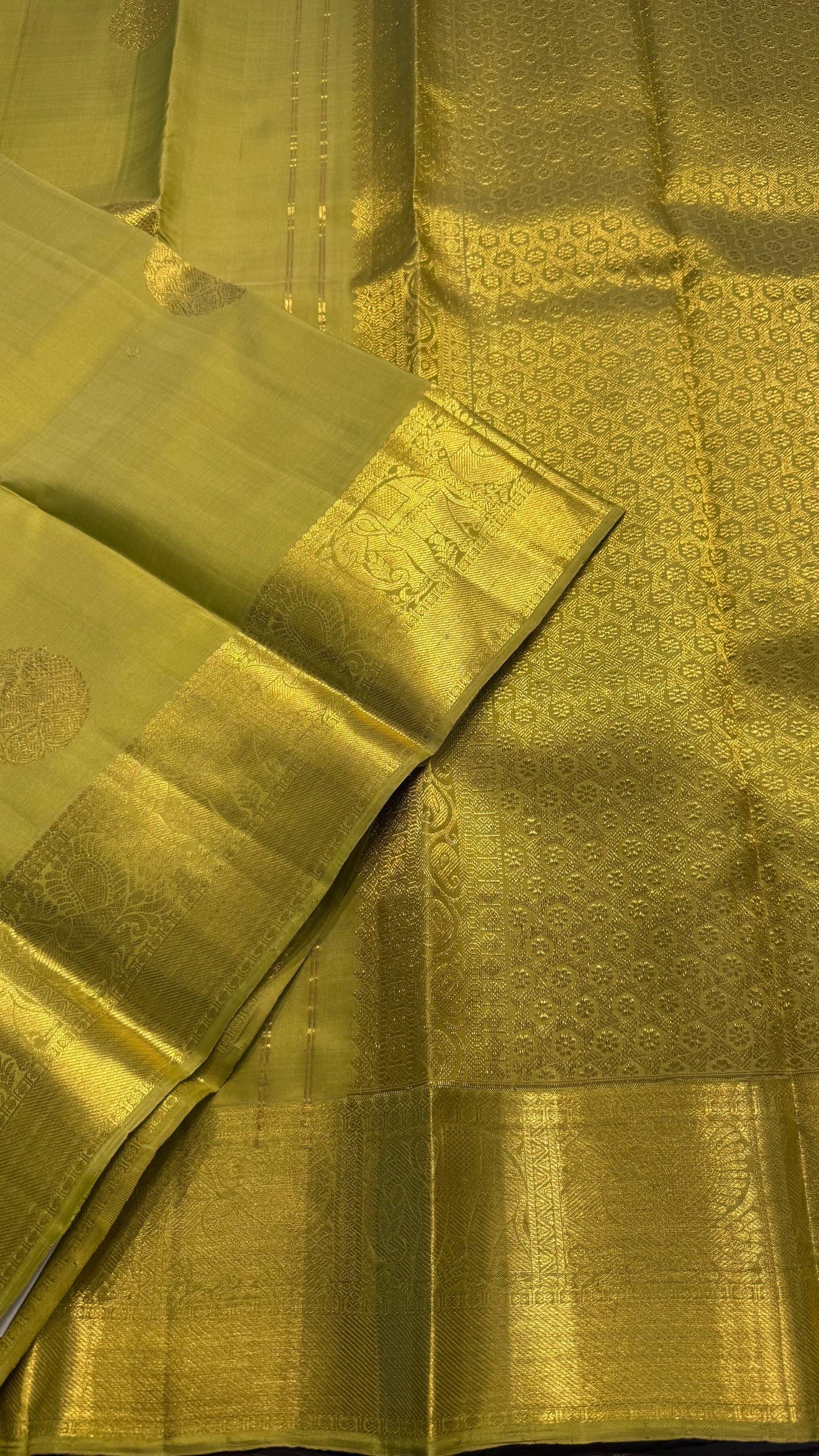 LIGHT GREEN GOLD ZARI HANDLOOM KANCHIPURAM SILK SAREE (KSS333)