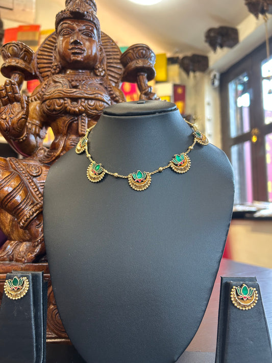 Green Floral Necklace