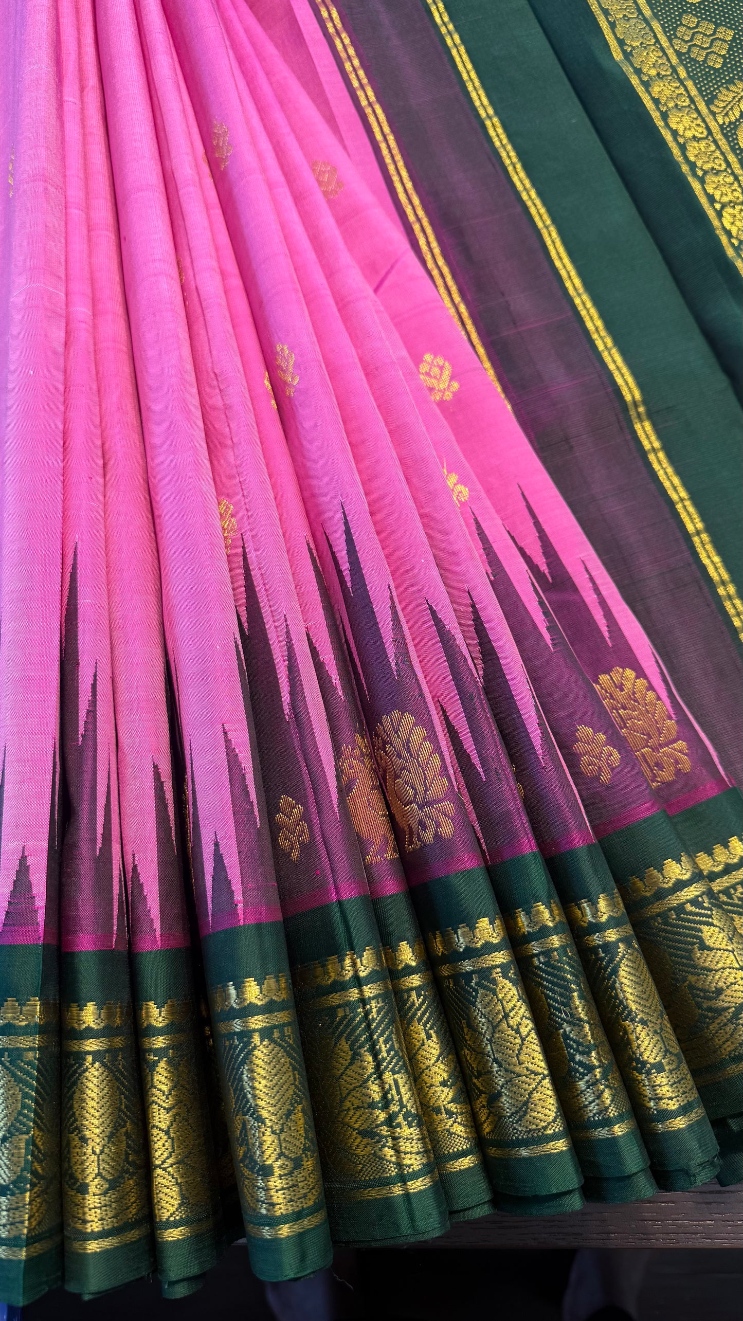 PINK WITH CONTRAST GREEN PURE HANDLOOM KANCHIPURAM SINGLE SIDE BORDER SILK SAREE (KSSB36)