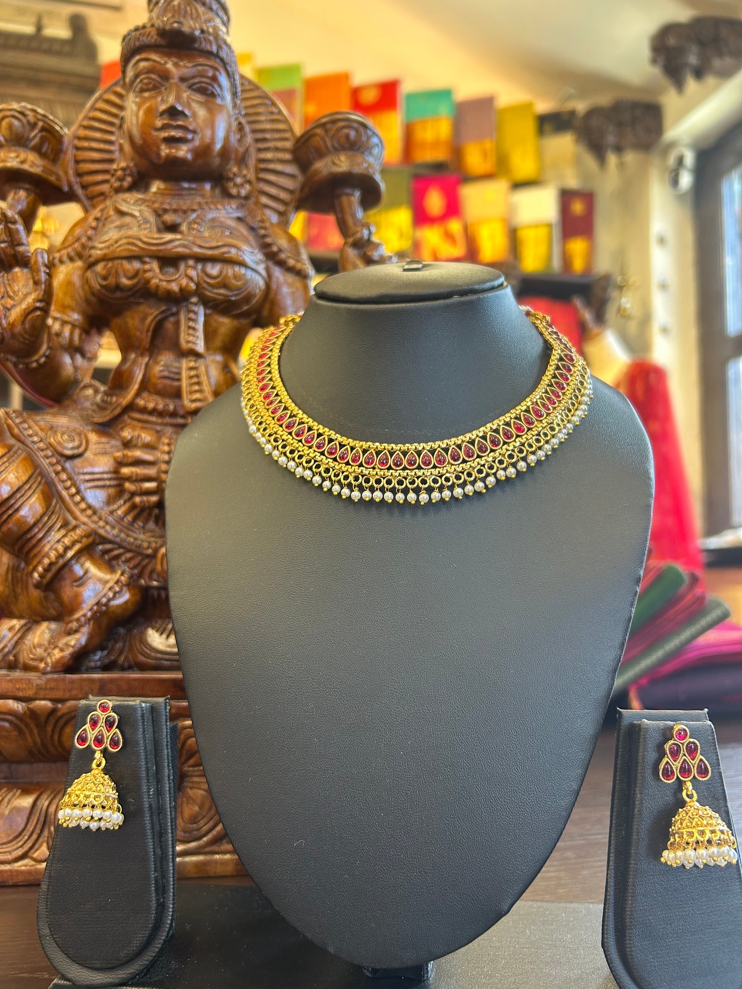 Nandhi Necklace