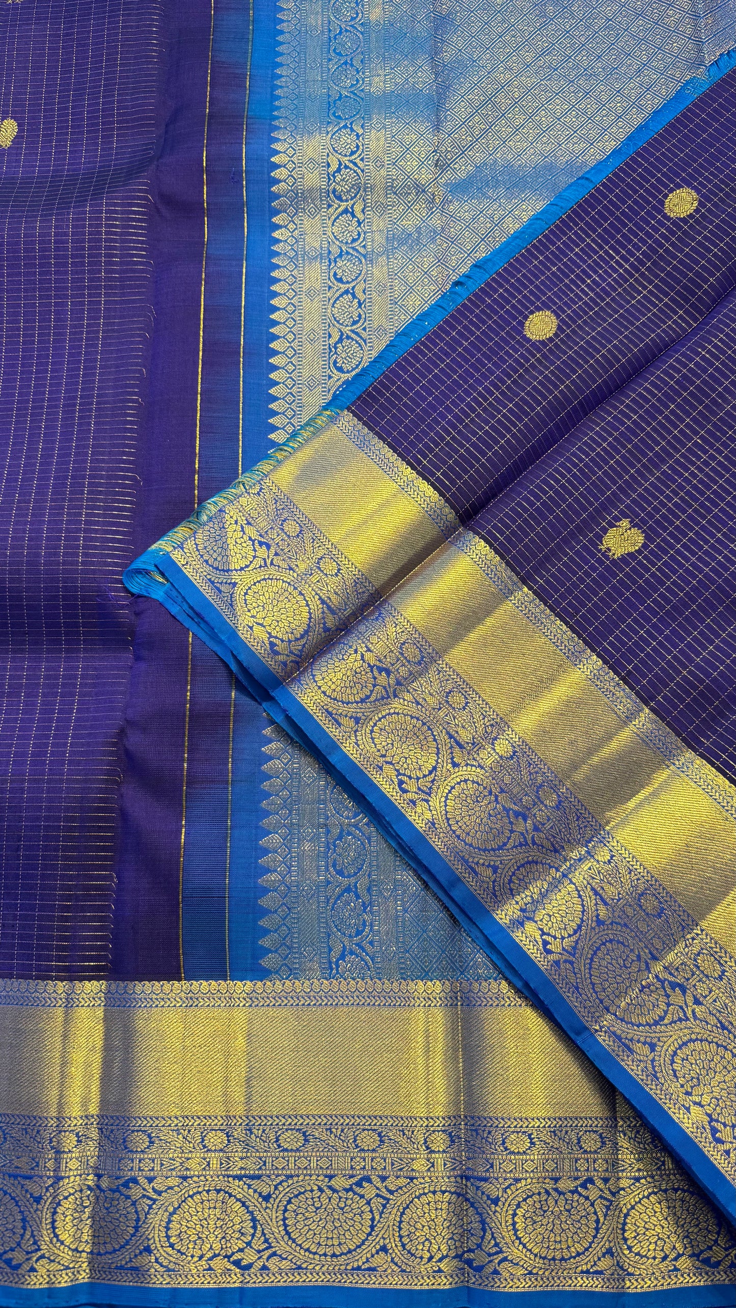 CHECKED NAVY BLUE WITH CONTRAST ROYAL BLUE GOLD ZARI HANDLOOM KANCHIPURAM SILK SAREE (KSS425)