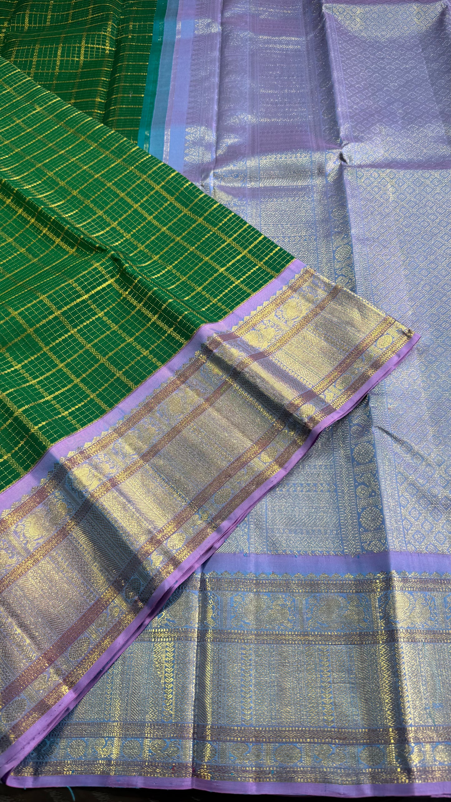 EMERALD GREEN CONTRAST WITH UNICORN PURE KANCHIPURAM HANDLOOM SILK SAREE(KSS625)