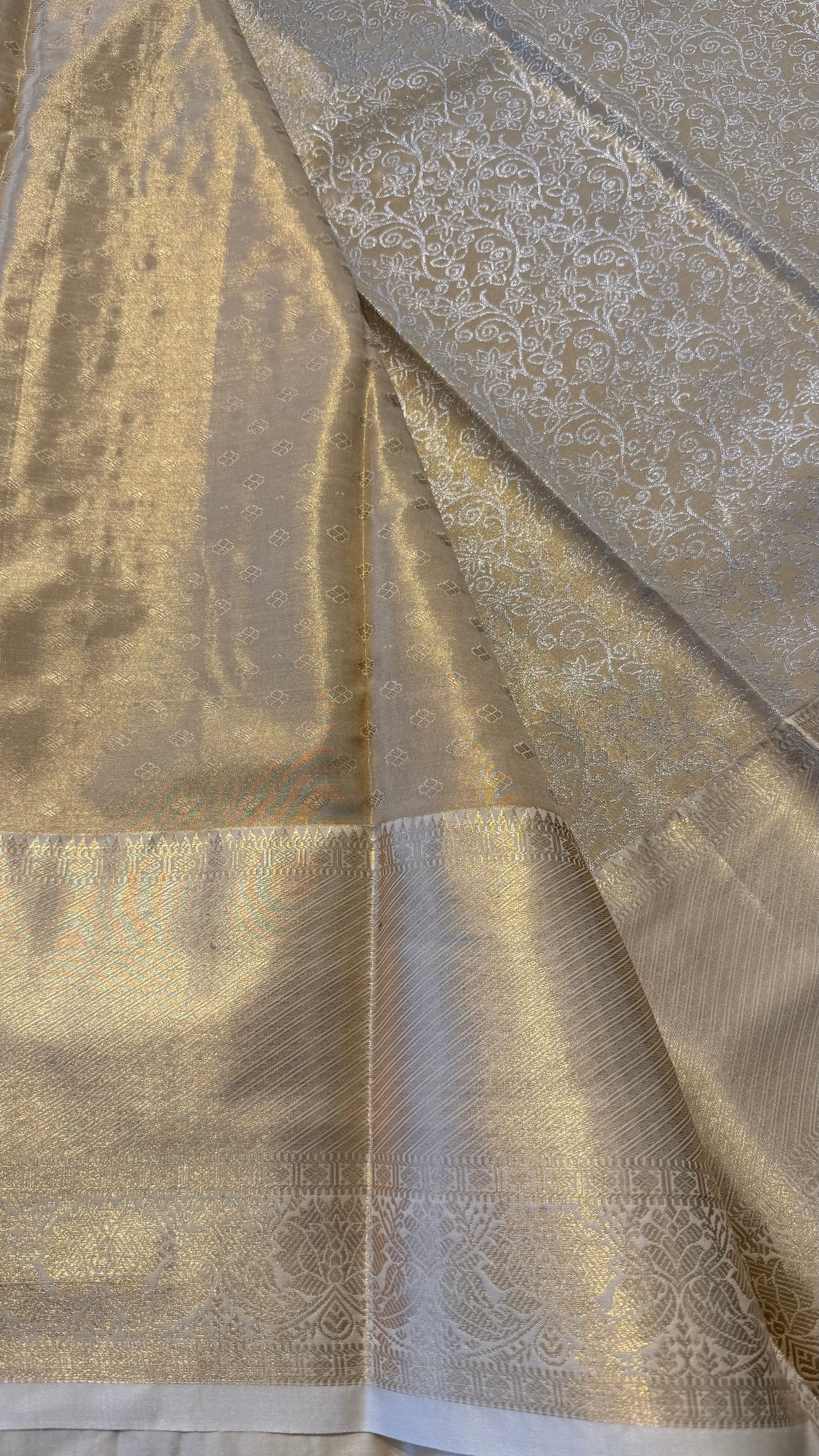 CREAM SEMI SILK KANICHIPURAM SILK SAREE (SSKS15)