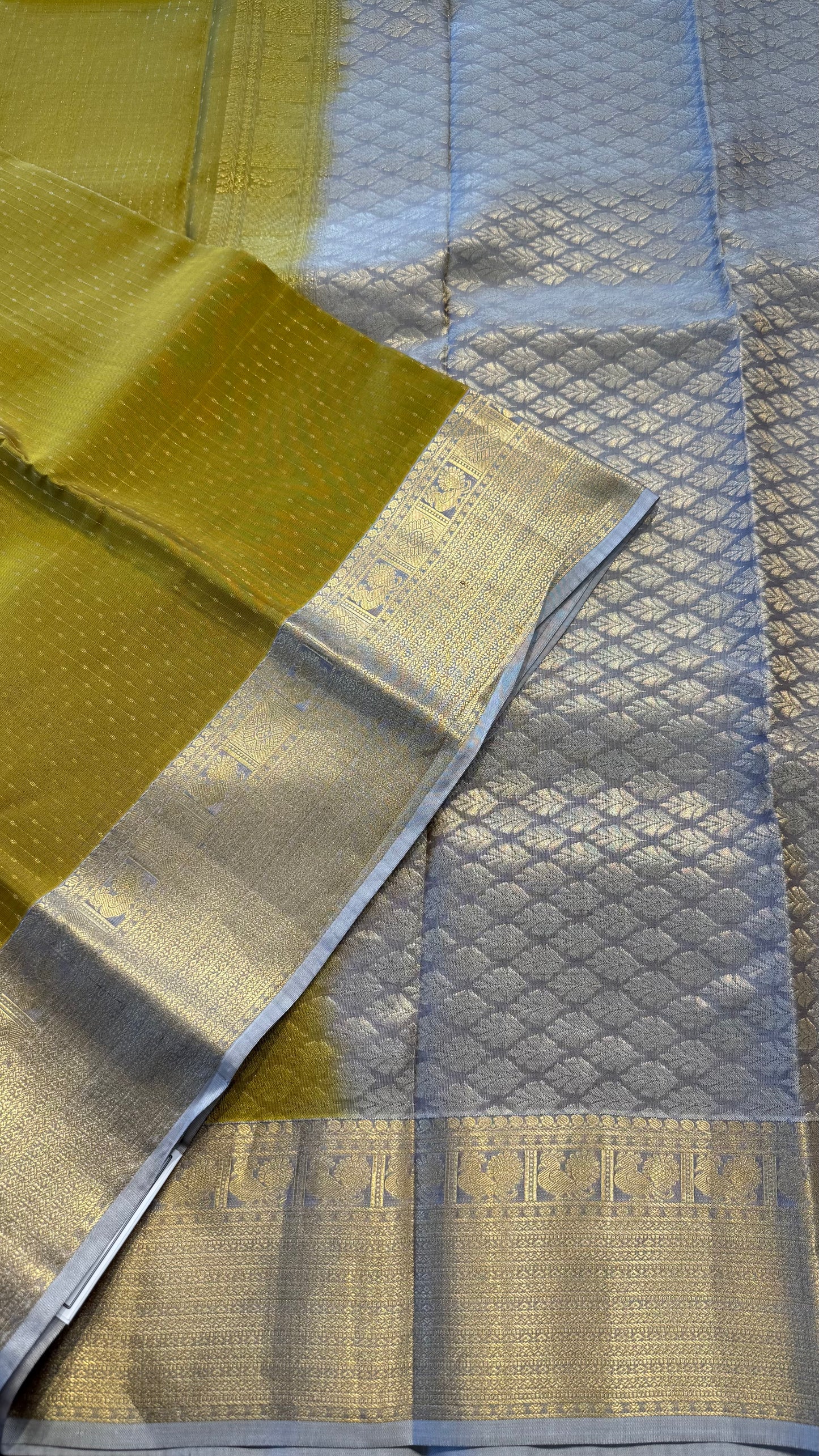 OLIVE GREEN & GREY KANCHIPURAM HANDLOOM SILK SAREE (KSS471)