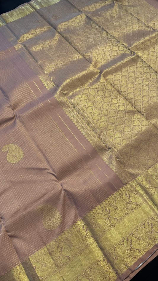 CHAMPAGNE CHECKED GOLD ZARI HANDLOOM KANCHIPURAM SILK SAREE (KSS409)
