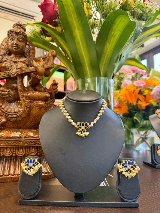 Neila Short Necklace Jewellery Set