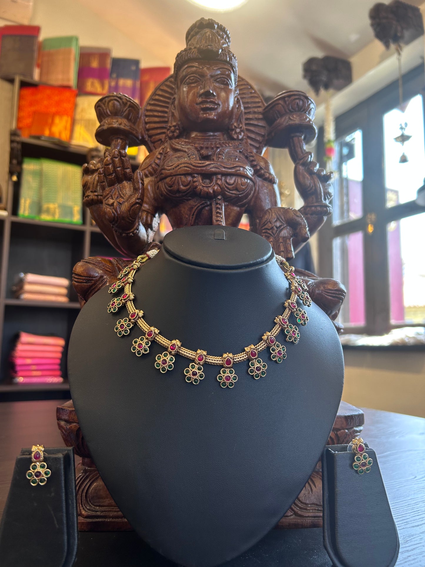 Mullai Choker