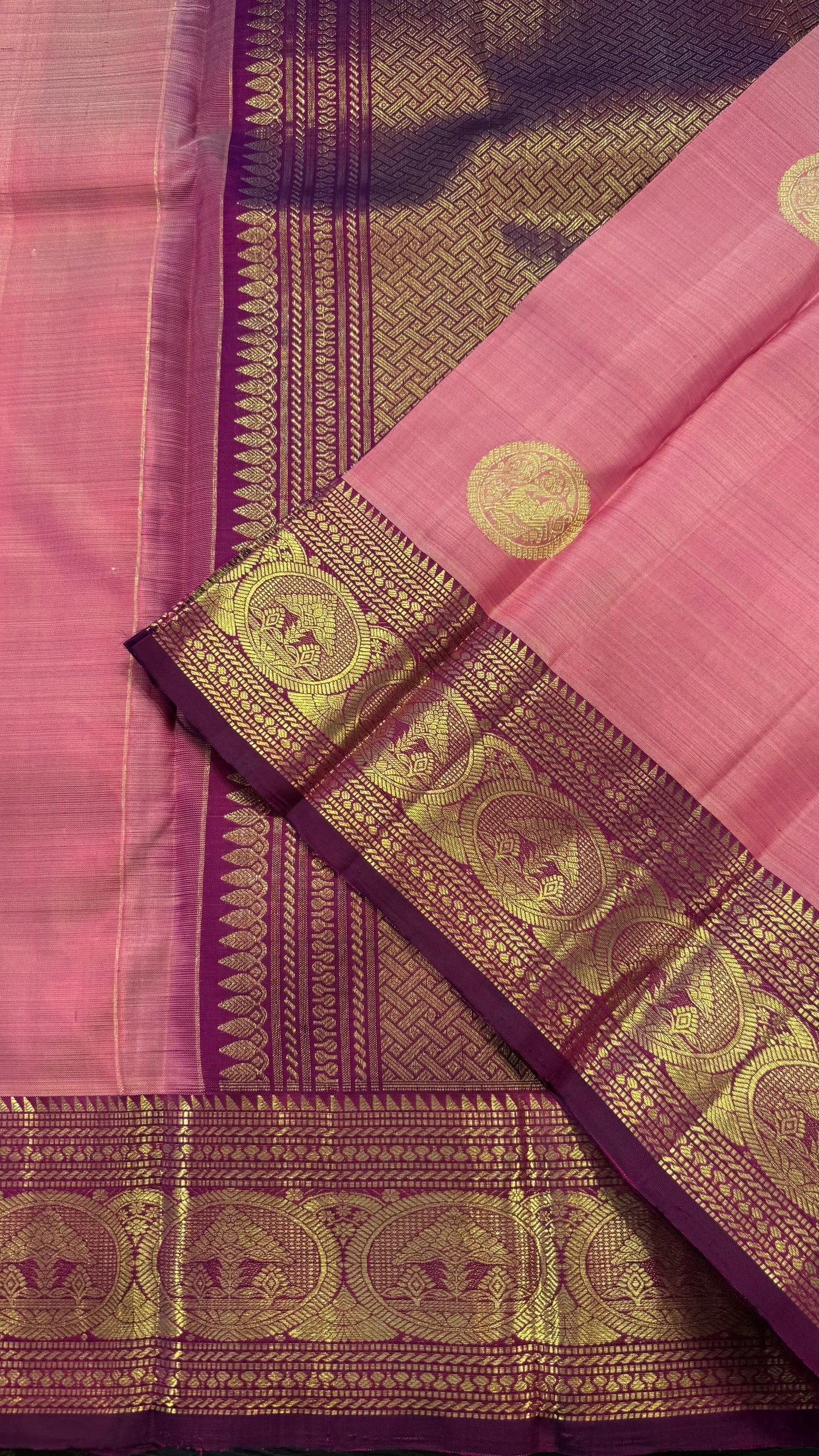 LIGHT PASTEL PINK WITH CONTRAST VADAMALLI PURPLE KANCHIPURAM HANDLOOM SILK SAREE (KSS372)