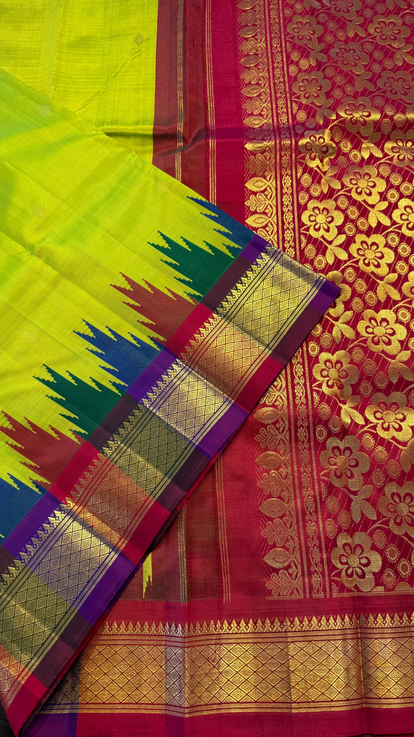PARROT GREEN WITH CONTRAST PINK AND PURPLE BORDER PURE HANDLOOM KANCHIPURAM SINGLE SIDE BORDER SILK SAREE (KSSB33)