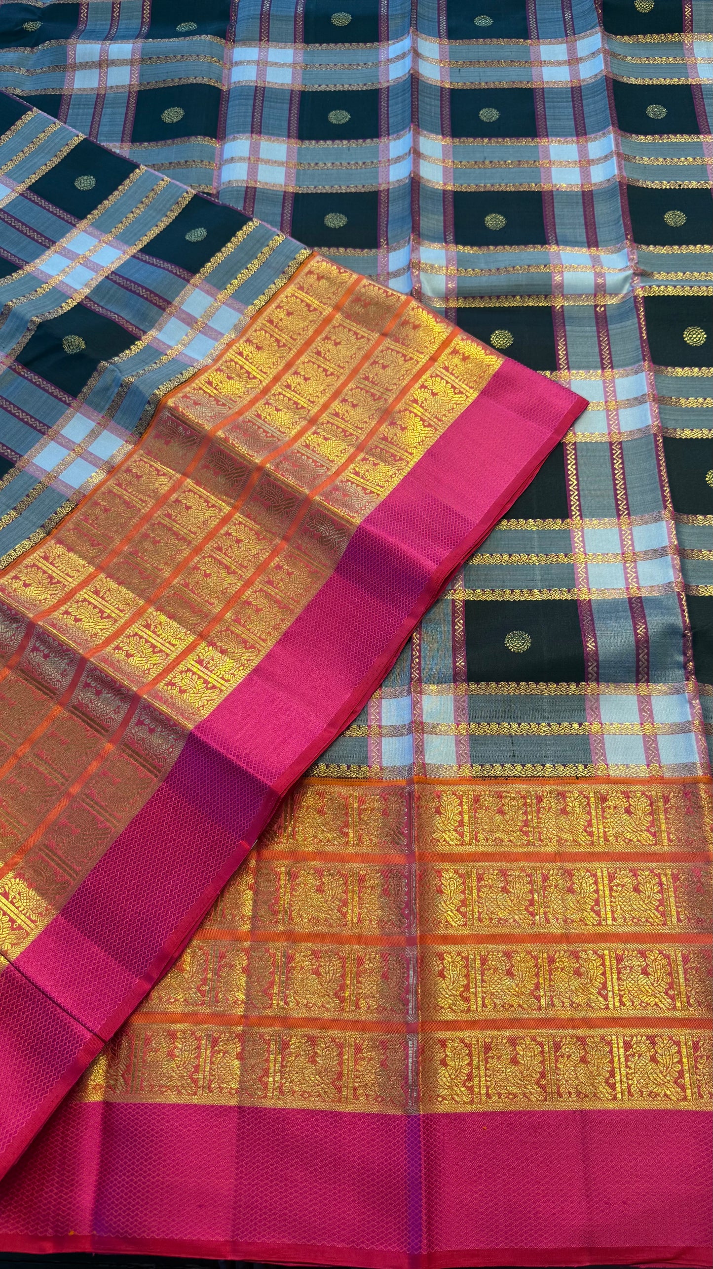 BLACK AND WHITE CHECKED WITH CONTRAST KANAKAMBARAM PINK GOLD ZARI HANDLOOM KANICHIPURAM SILK SAREE (KSS281)