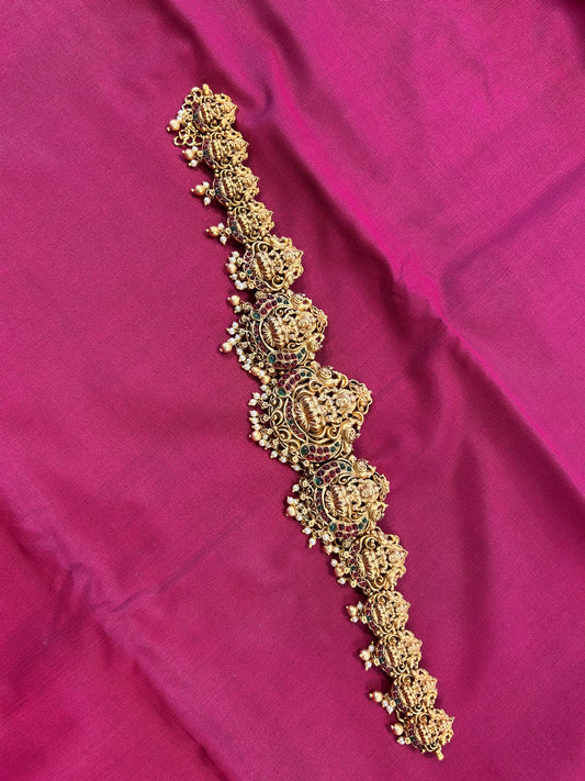 Shivani Hipchain