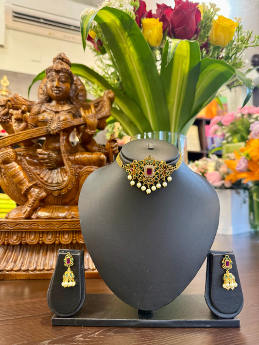 Latika Short Necklace Jewellery Set