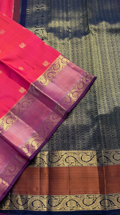 KANAKAMBARAM CONTRAST PURPLE BORDER HANDLOOM KANICHIPURAM SILK SAREE (KSS430)