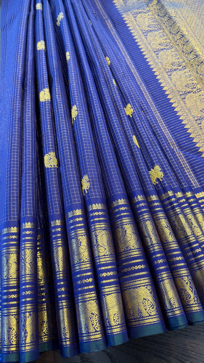 VAIRA OOSI COBALT BLUE SMALL KATTAM GOLD ZARI PURE HANDLOOM KANCHIPURAM SILK SAREE (KSS 489)