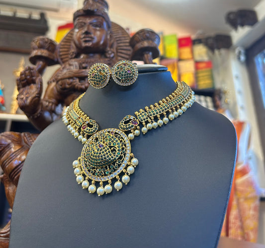 Ayra Chocker Set