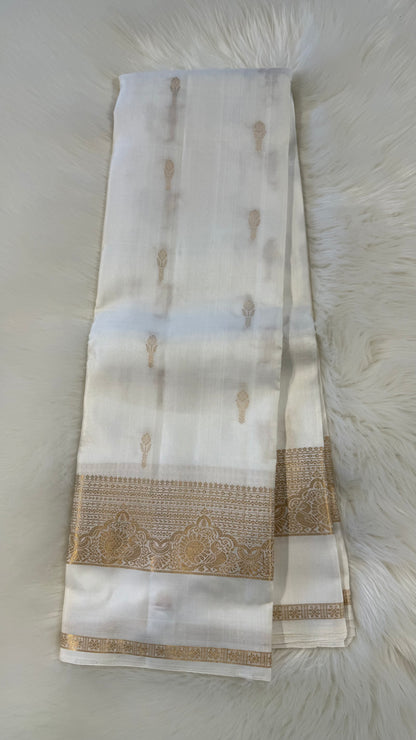WHITE GOLD ZARI HANDLOOM KANCHIPURAM SILK SAREE (KSS472)