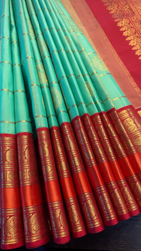 PISTACHIO GREEN CHECKED WITH CONTRAST DEEP RED GOLD ZARI HANDLOOM KANCHIPURAM SILK SAREE (KSS304)