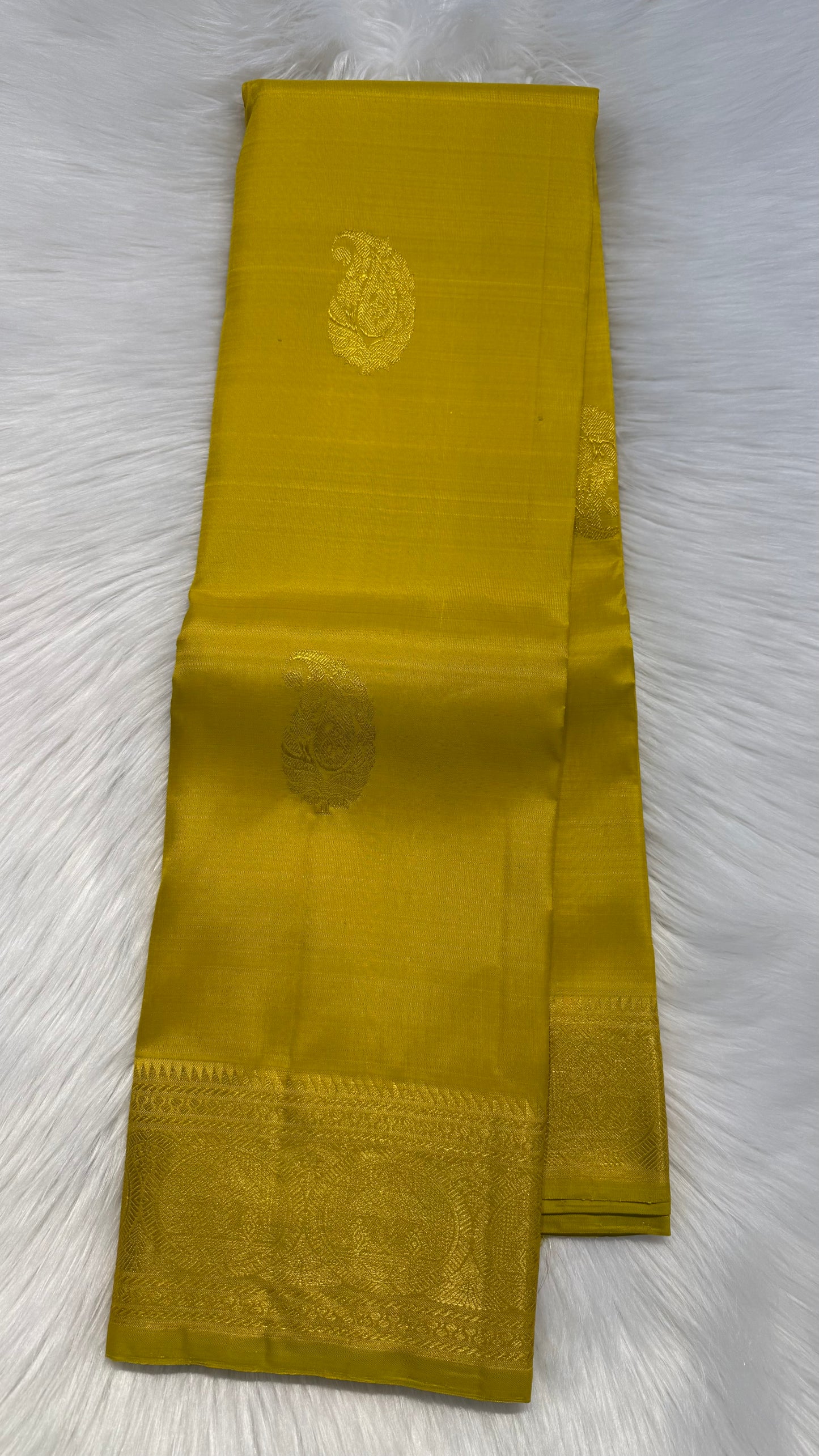LIGHT GOLD HANDLOOM KANCHIPURAM SILK SAREE (KSS389)