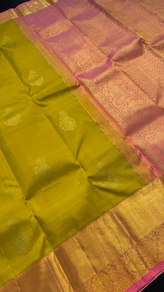 LIME YELLOW WITH CONTRAST SALMON PINK HANDLOOM KANCHIPURAM SILK SAREE (KSS396)