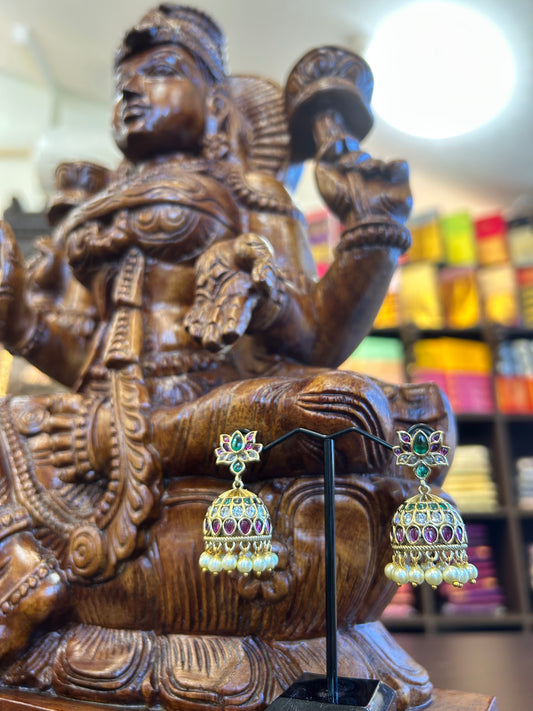 Eesha Jhumka