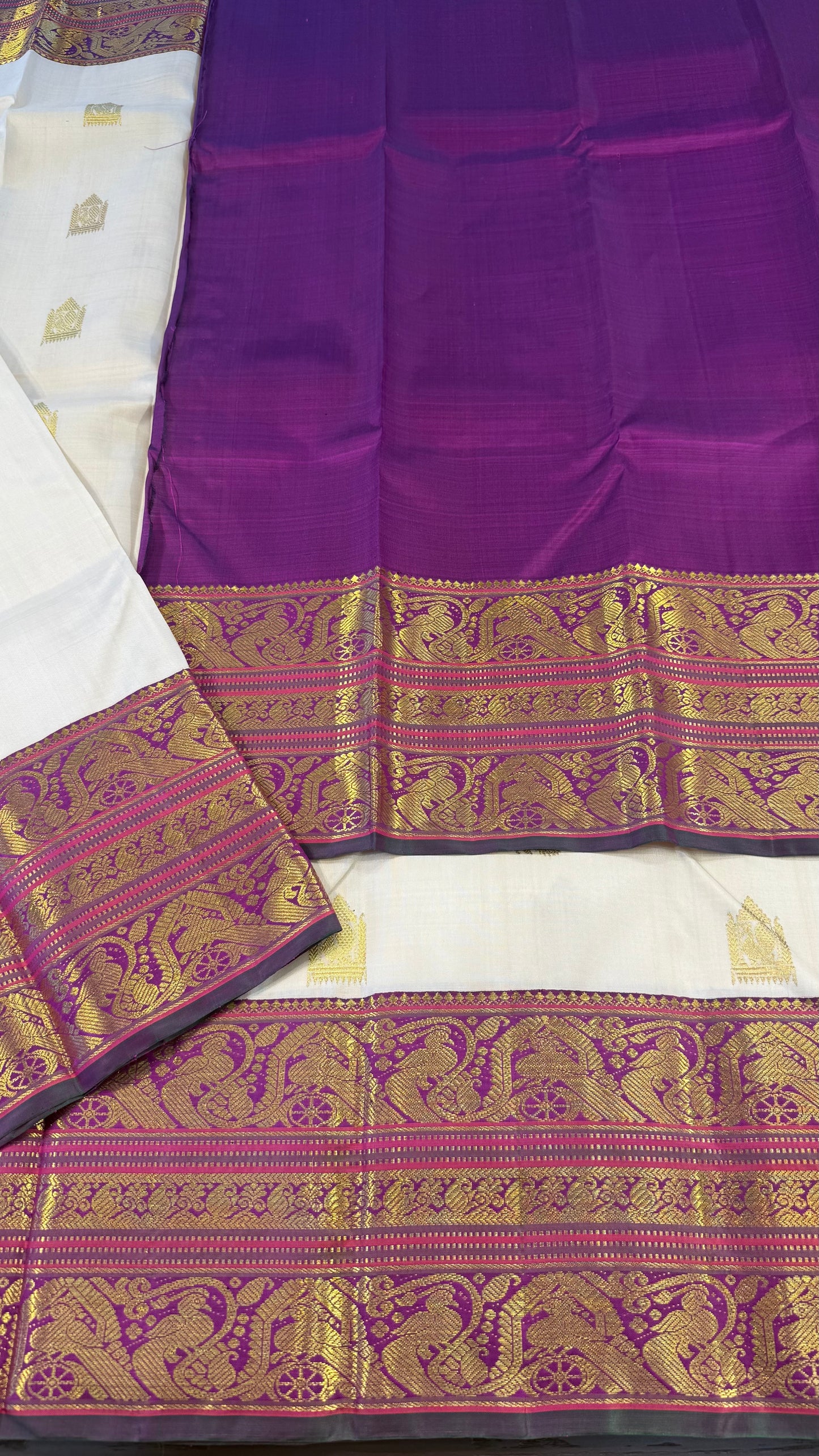 CREAM WITH CONTRAST PURPLE GOLD ZARI HANDLOOM KANCHIPURAM SILK SAREE (KSS462)