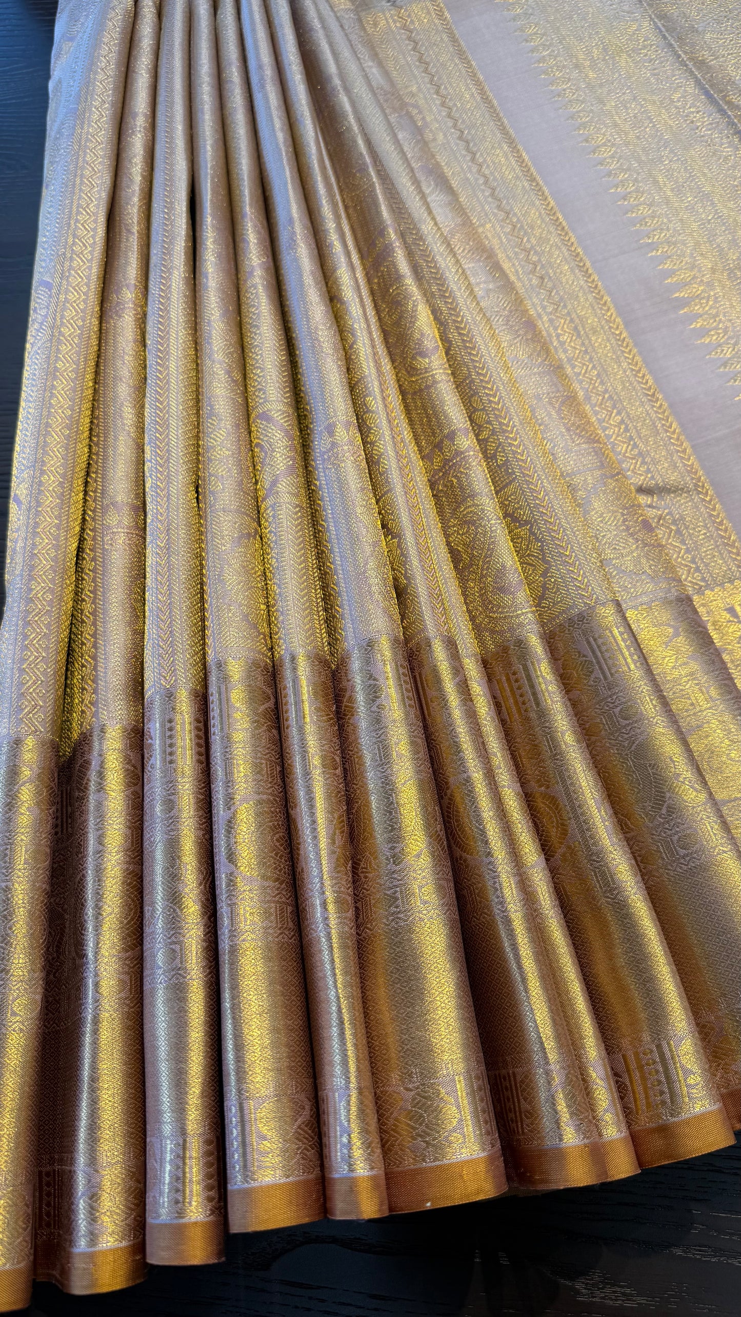 GOLDEN CASHEW FULL ZARI HANDLOOM KANCHIPURAM SILK SAREE (KSS 487)