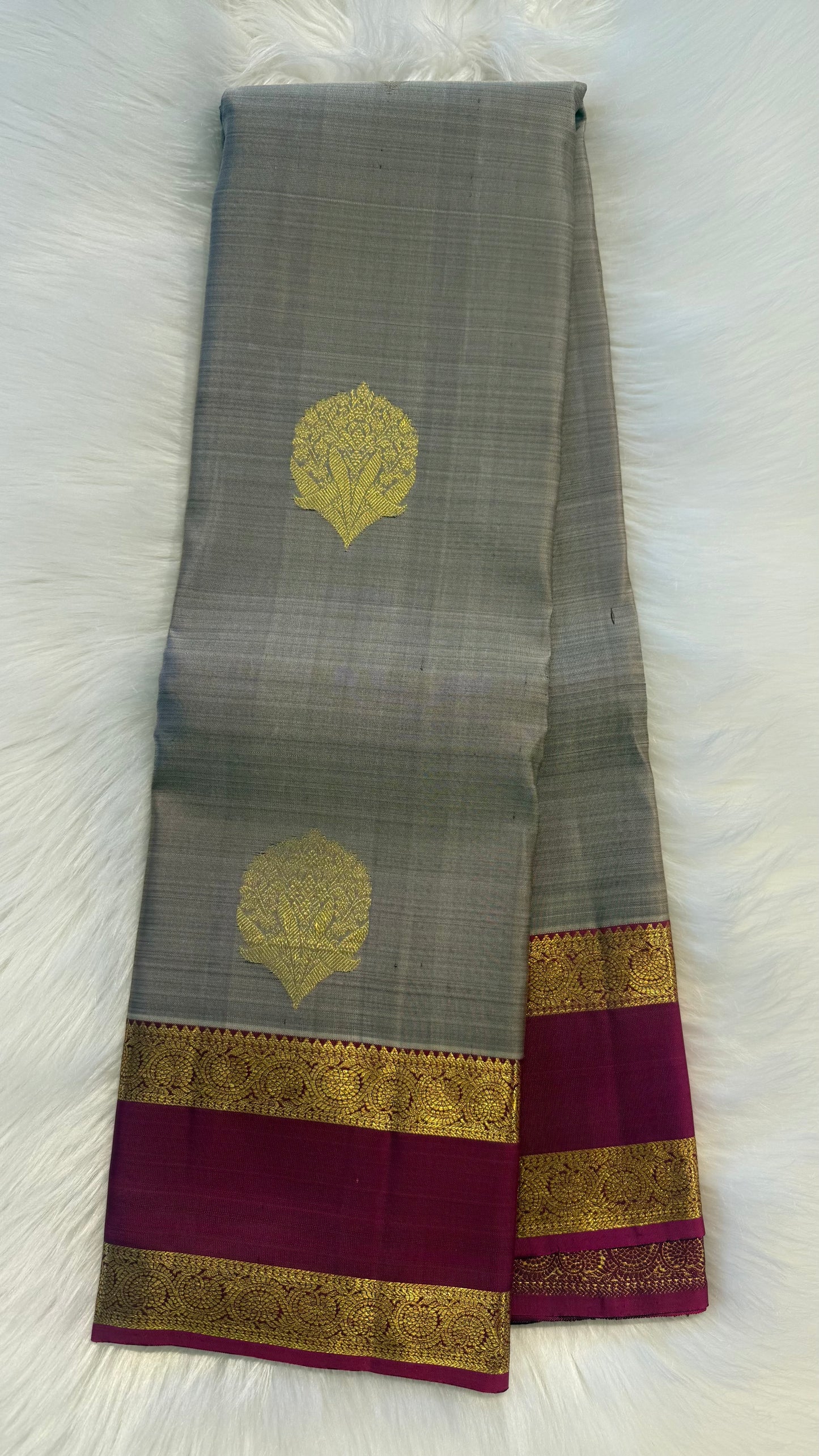 DUAL TONE TAUPRE GREY WITH CONTRAST MAGENTA GOLD ZARI HANDLOOM KANCHIPURAM SILK SAREE (KSS354)