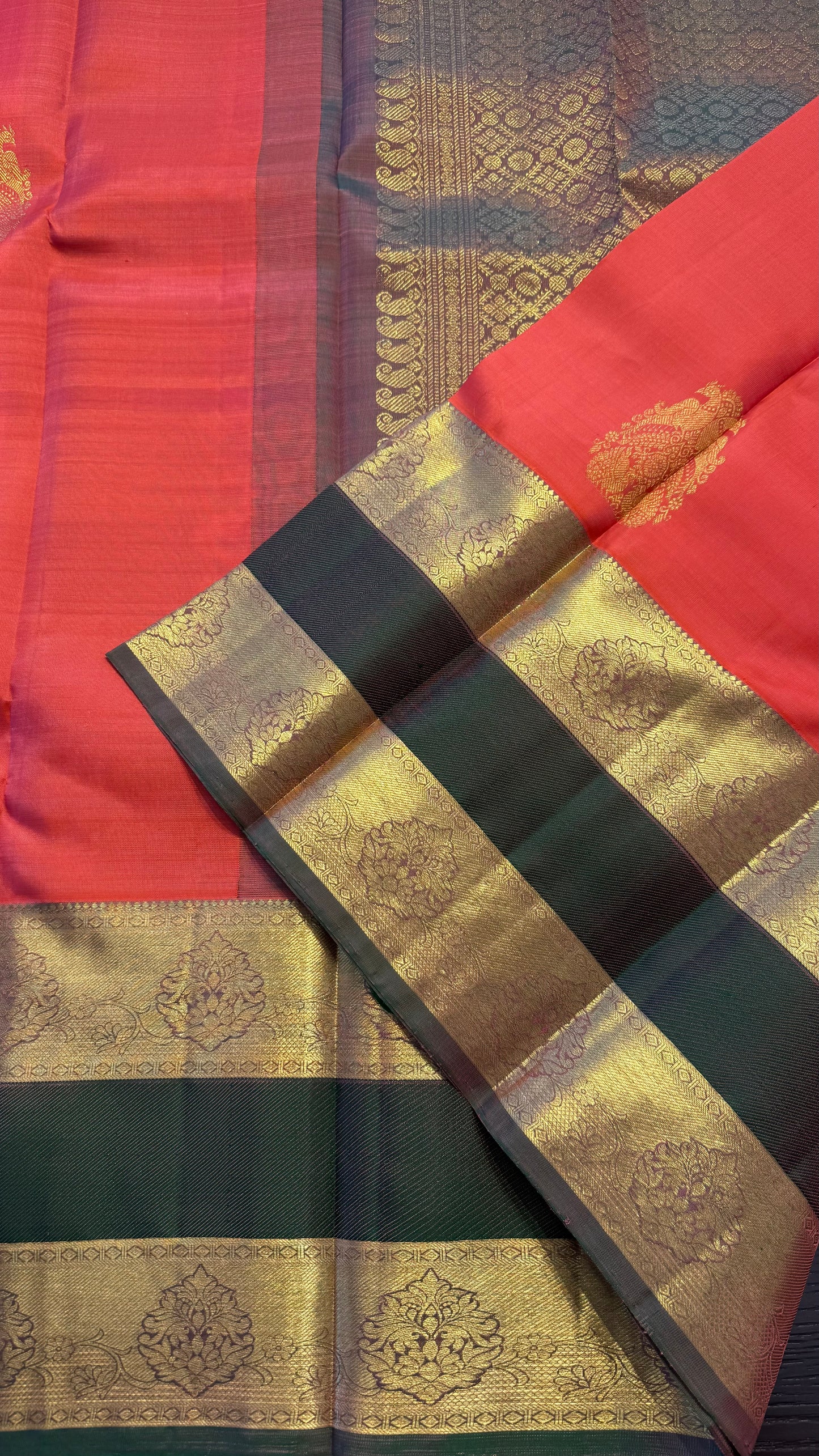 SALMON ORANGE WITH CONTRAST GREEN HANDLOOM KANCHIPURAM SILK SAREE (KSS359)
