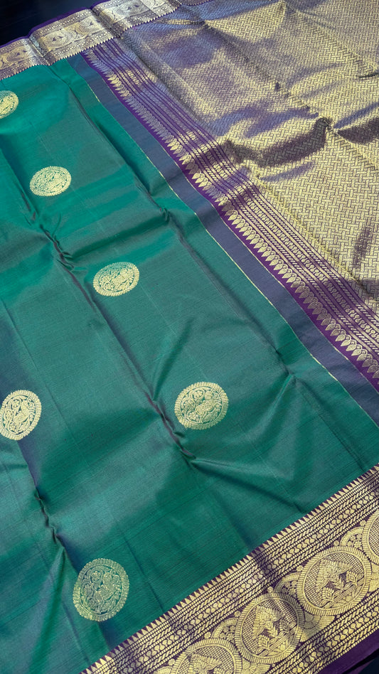 GREEN WITH CONTRATS PURPLE GOLD ZARI HANDLOOM KANCHIPURAM SILK SAREE (KSS438)