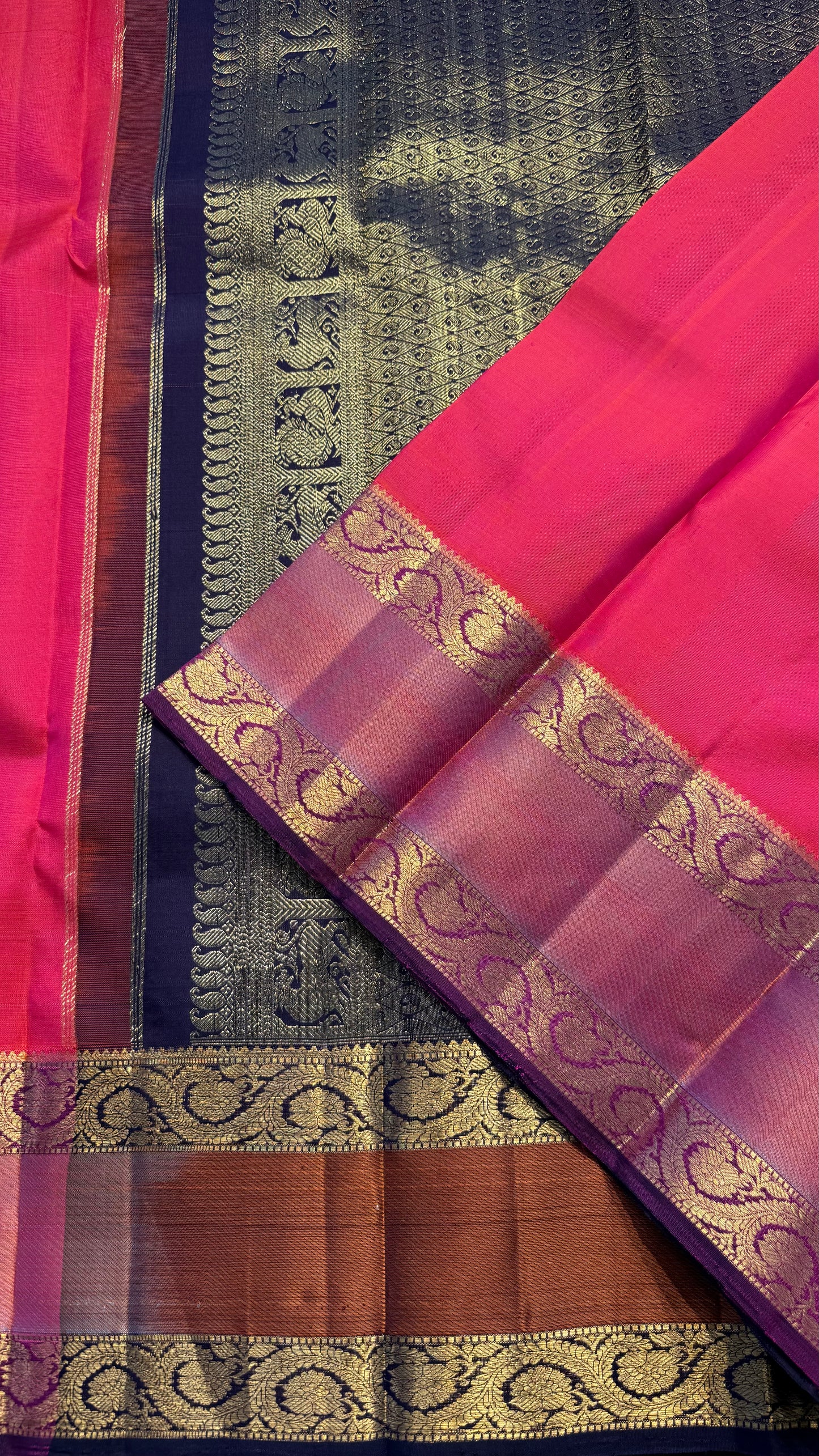 KANAKAMBARAM CONTRAST PURPLE BORDER HANDLOOM KANICHIPURAM SILK SAREE (KSS430)