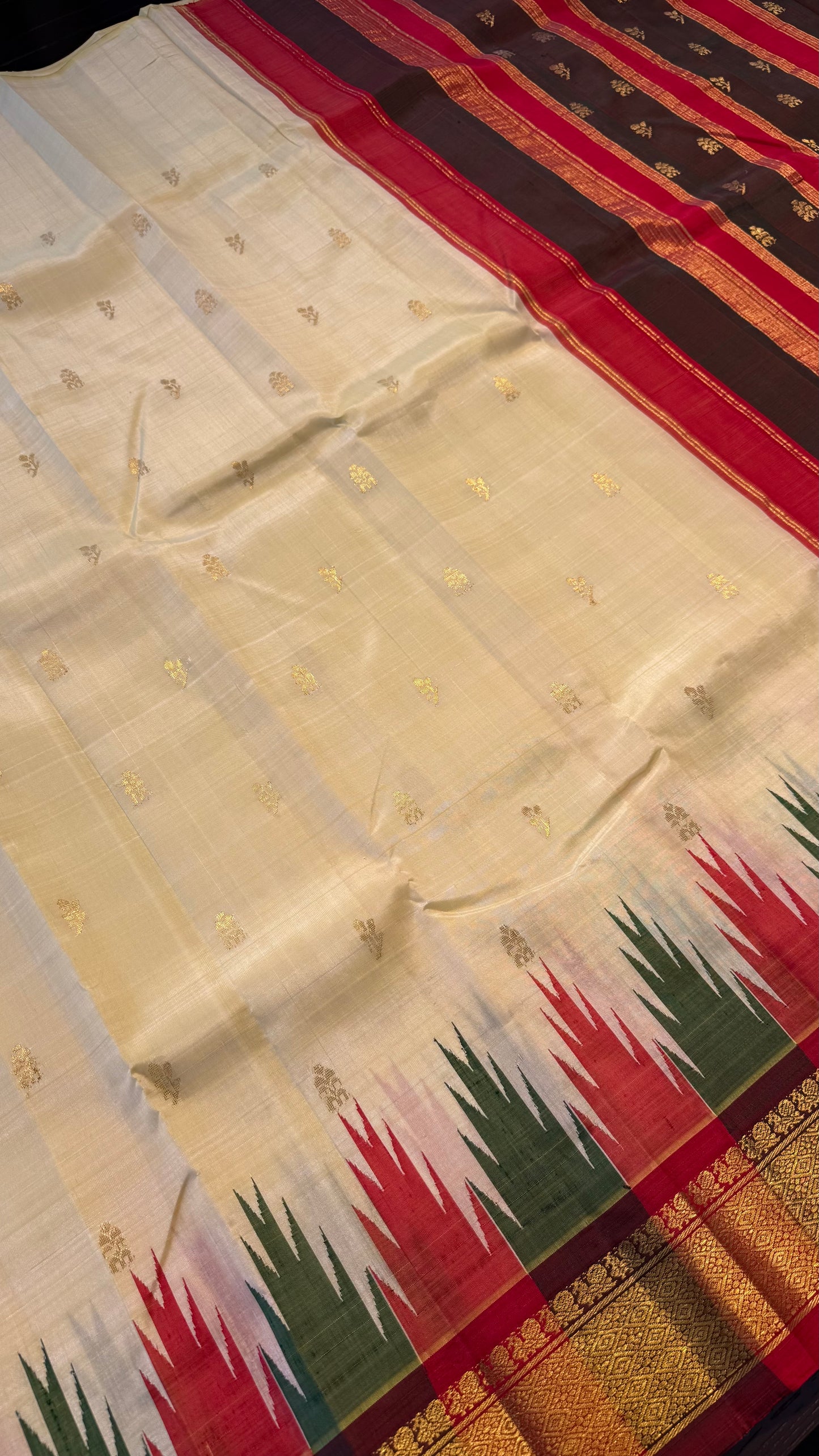 LIGHT YELLOW WITH CONTRAST RED PURE HANDLOOM KANCHIPURAM SINGLE SIDE BORDER SILK SAREE (KSSB37)