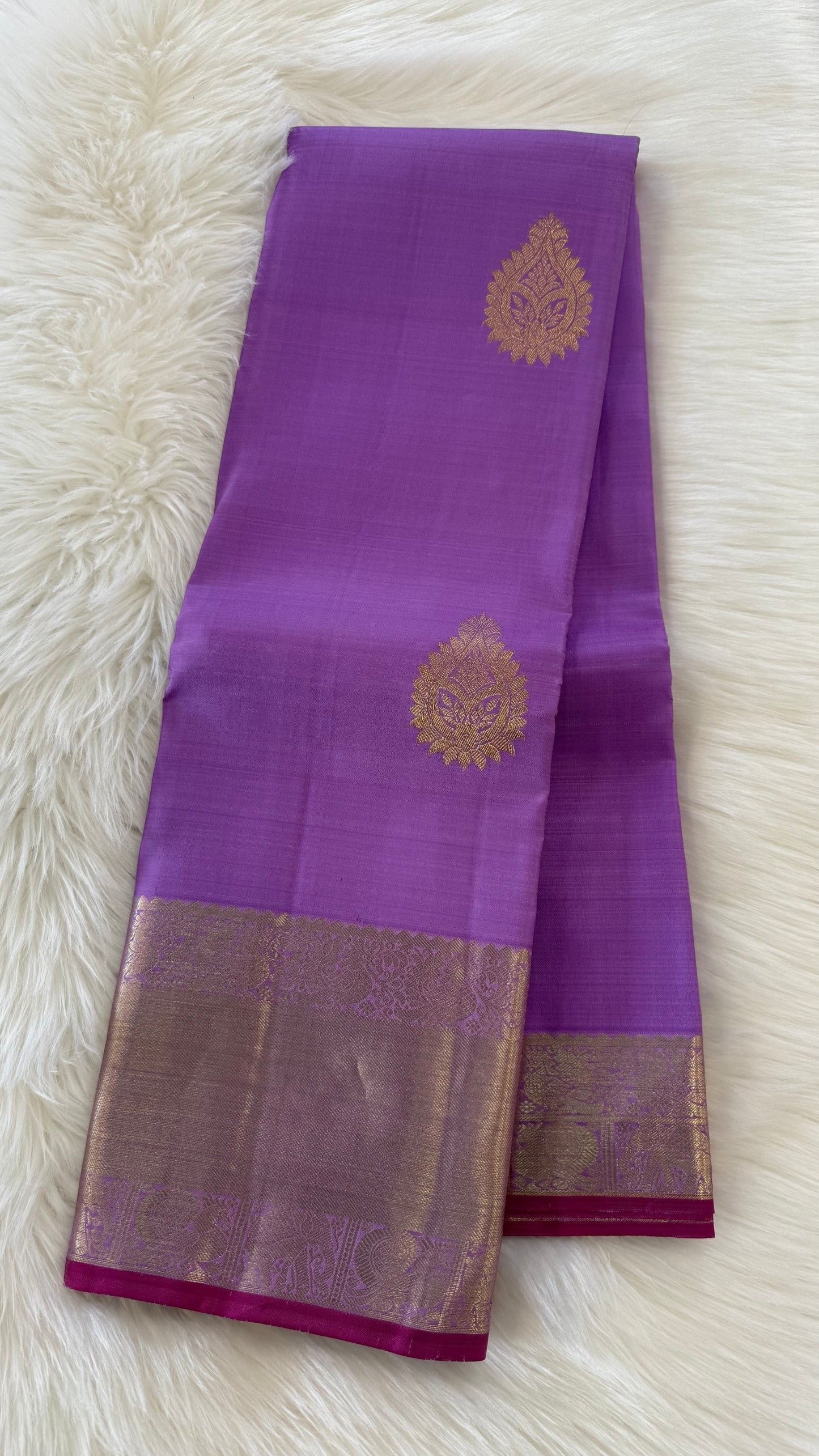 LILAC WITH CONTRAST PINK GOLD ZARI HANDLOOM KANICHIPURAM SILK SAREE (KSS206)