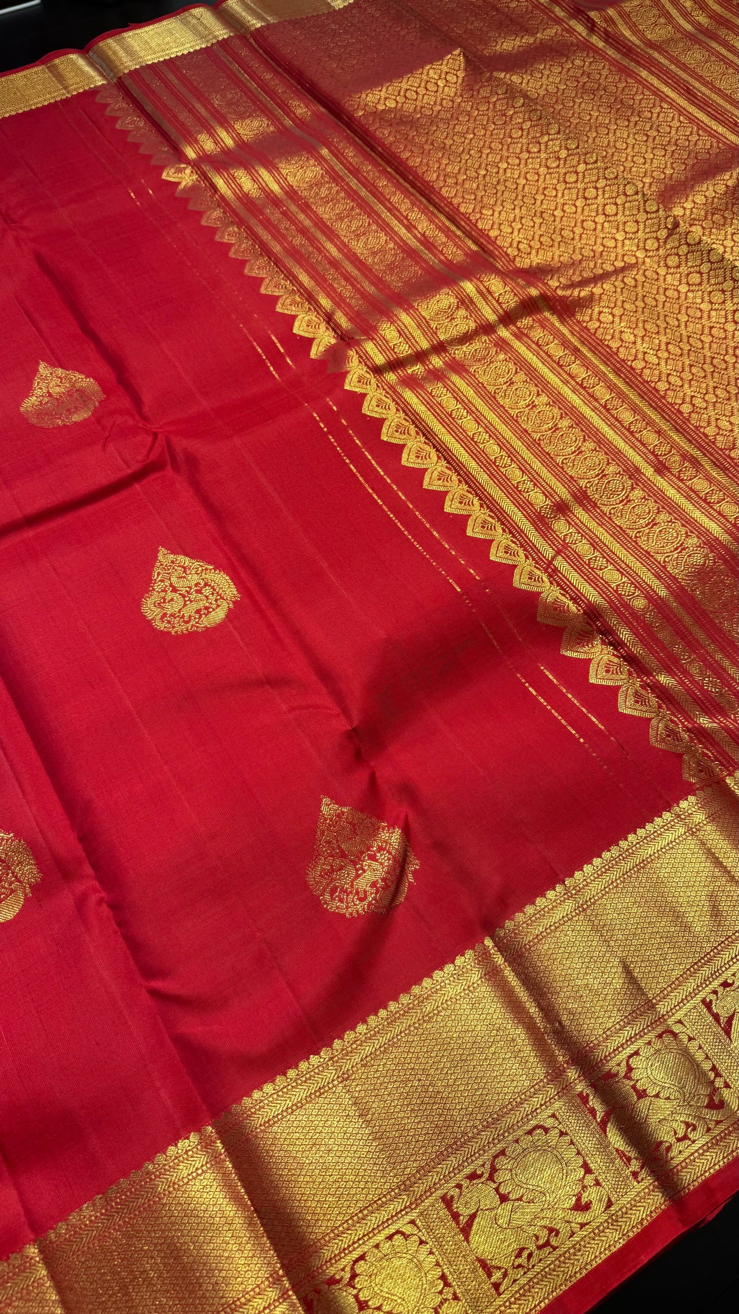 RED GOLD ZARI HANDLOOM KANCHIPURAM SILK SAREE (KSS387)