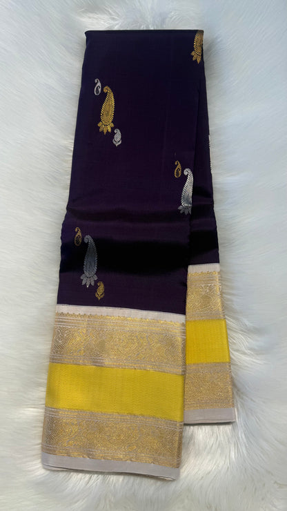 PLUM WITH CONTRAST CREAM GOLD ZARI HANDLOOM KANCHIPURAM SILK SAREE (KSS456)