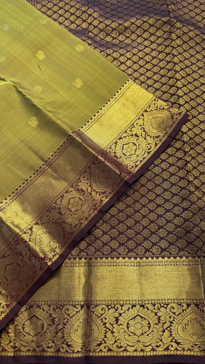 DUAL TONE OLIVE GREEN WITH CONTRAST DARK BROWN HANDLOOM KANCHIPURAM SILK SAREE (KSS424)