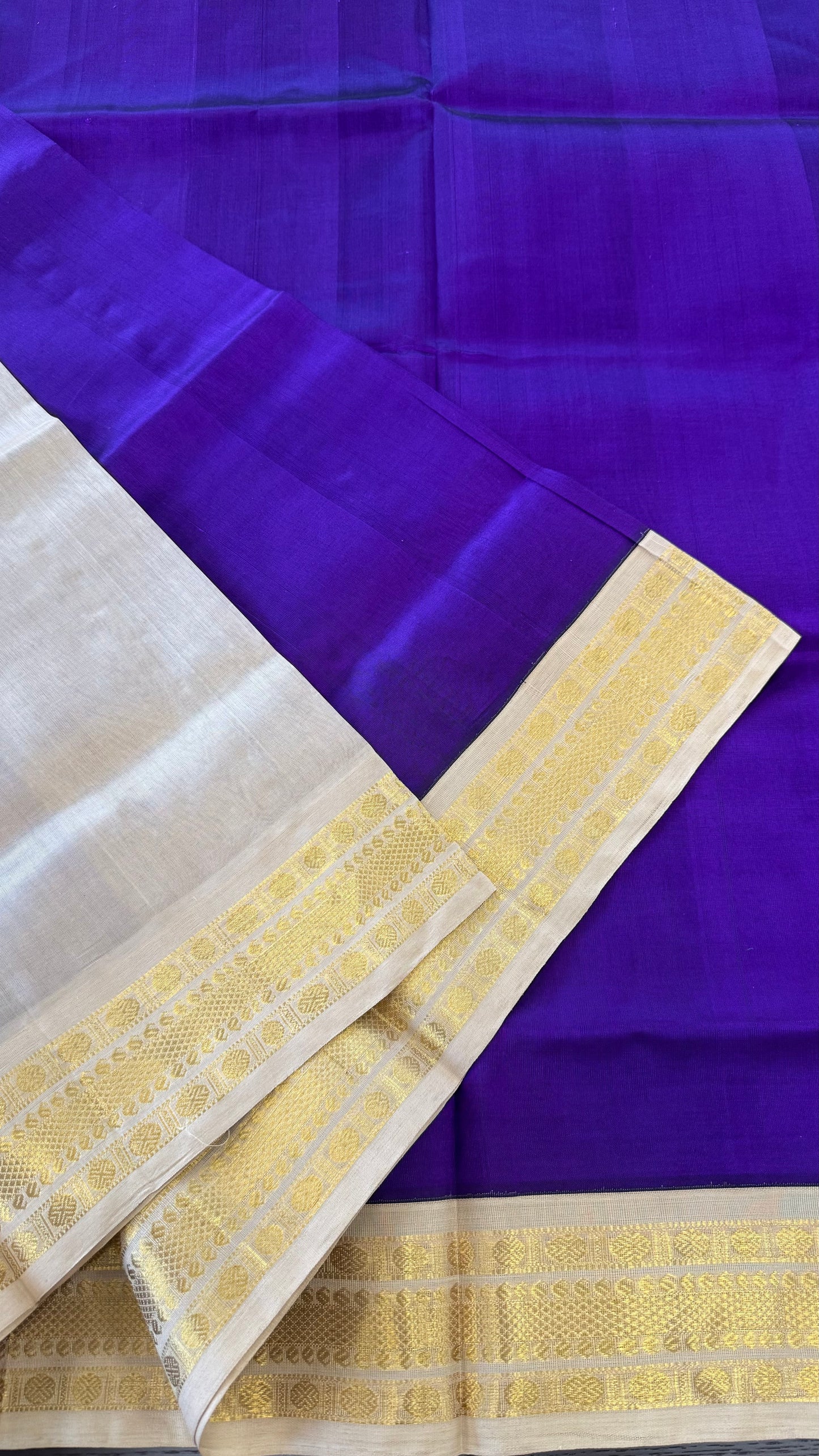 VADAMALLI PURPLE WITH CONTRAST CREAM HANDLOOM KANCHIPURAM SILK COTTON (KSC21)