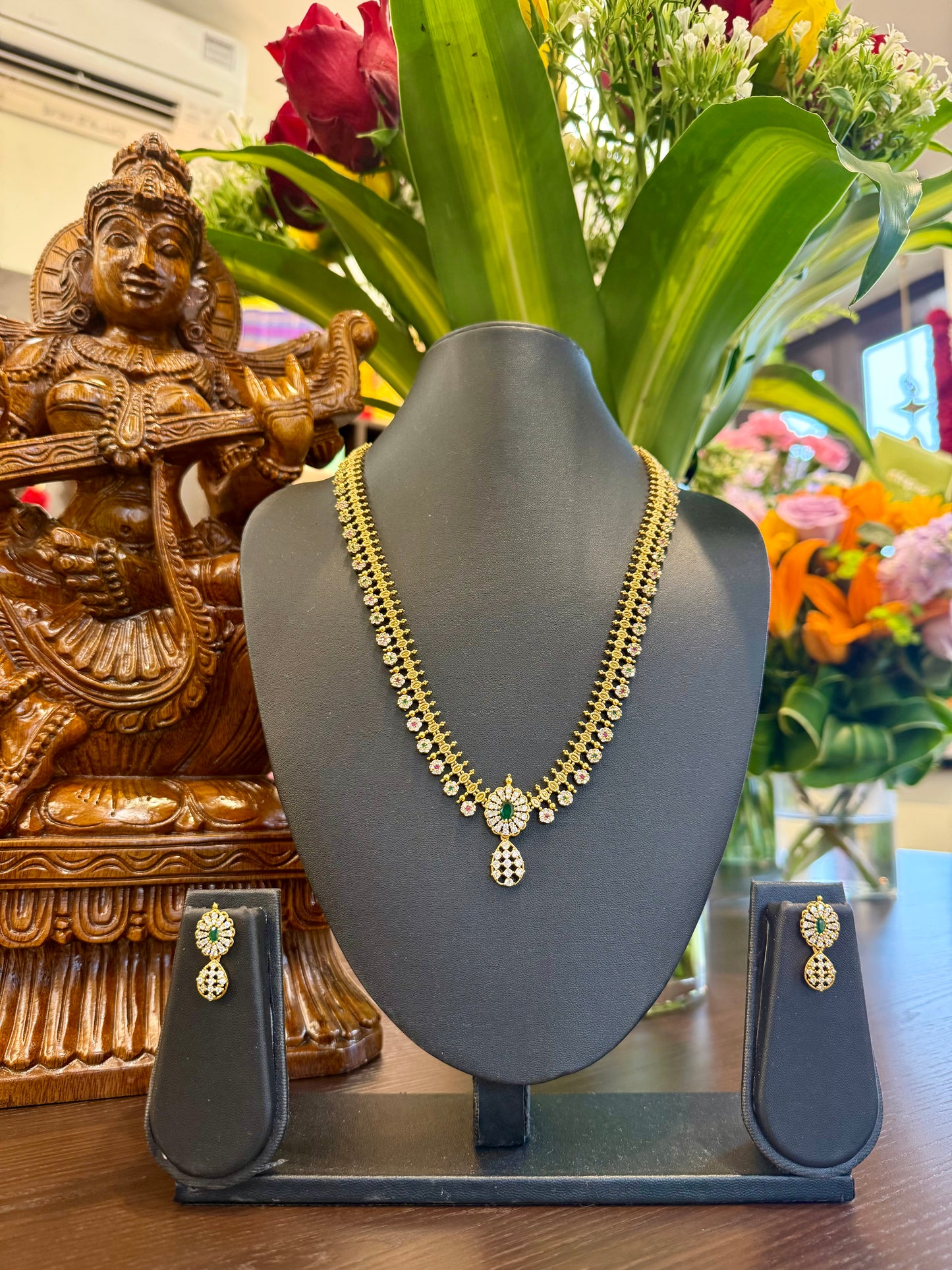 Mira Long Necklace Jewellery Set