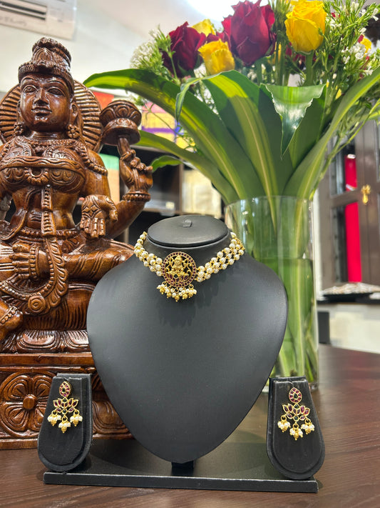 Jignasa Short Necklace Jewellery Set