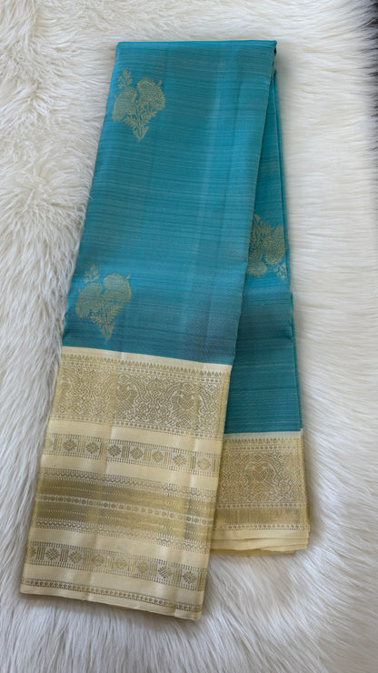 MINT GREEN WITH CONTRAST WHITE GOLD ZARI HANDLOOM KANICHIPURAM SILK SAREE (KSS52)