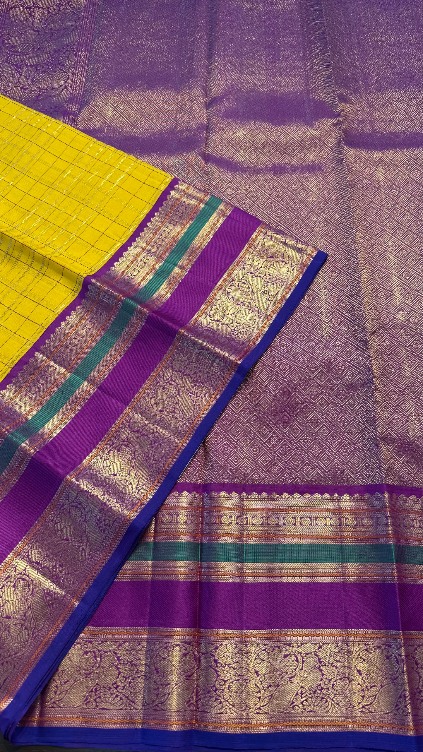 BRIGHT YELLOW CHECKED WITH CONTRAST PURPLE GOLD ZARI HANDLOOM KANICHIPURAM SILK SAREE (KSS280)