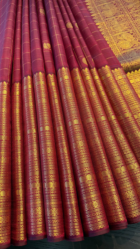 MAROON CHECKED GOLD ZARI HANDLOOM KANICHIPURAM SILK SAREE (KSS 503)